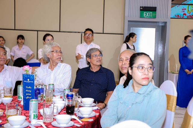 Ảnh Gala
